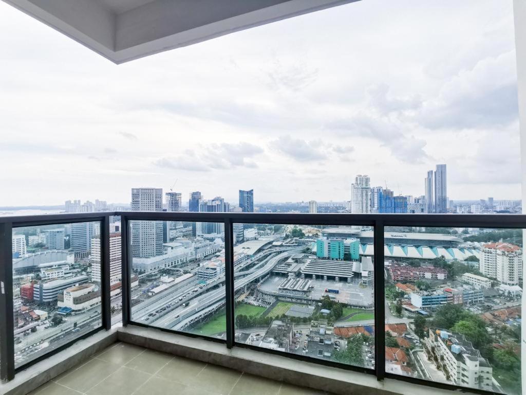 R&F Princess Cove Ciq Premium Sea & City View Suites By Neo Джохор-Бару Номер фото