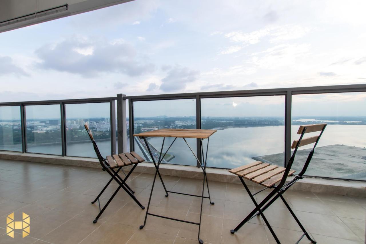 R&F Princess Cove Ciq Premium Sea & City View Suites By Neo Джохор-Бару Экстерьер фото